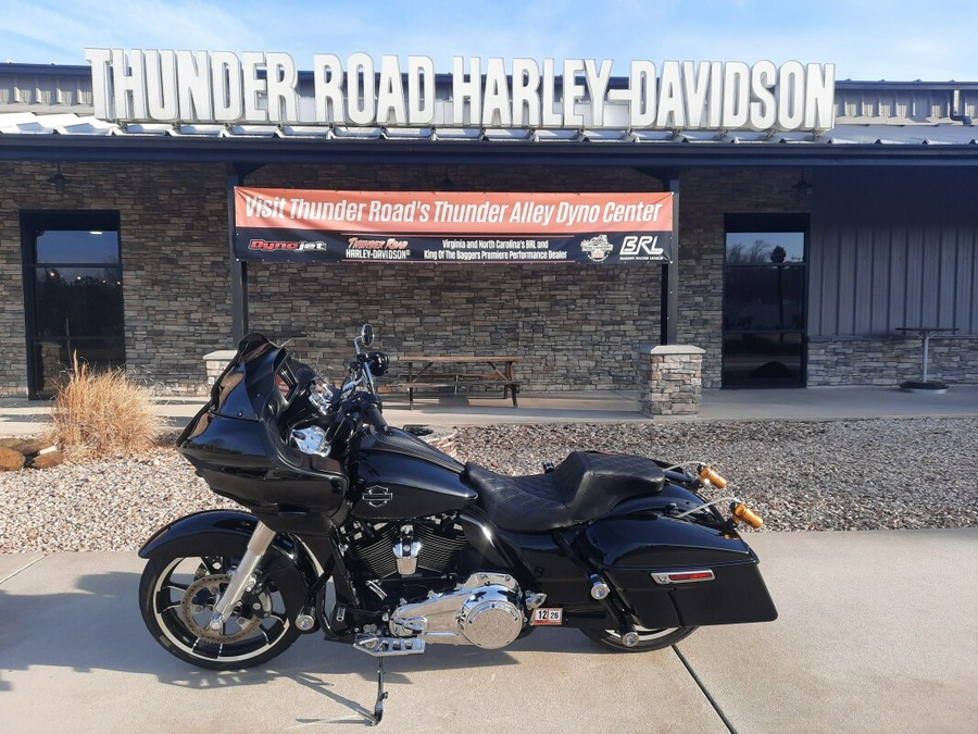 2023 Harley-Davidson® Road Glide® Vivid Black