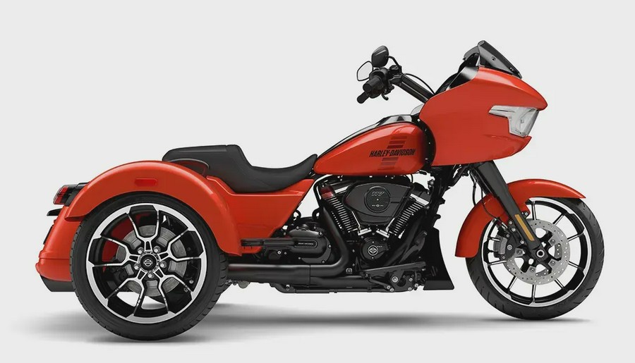 2026 Harley-Davidson® Road Glide 3 Blood Orange