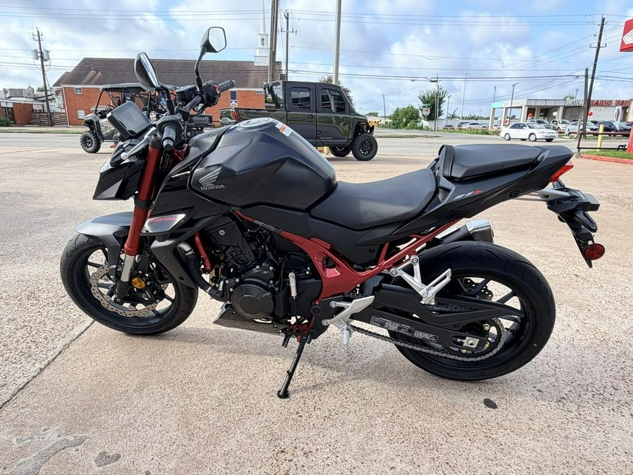 2026 Honda® CB750 Hornet E-Clutch