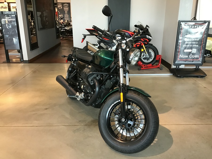 2017 Moto Guzzi V9 Bobber