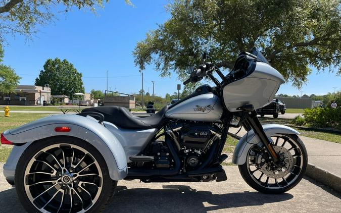 2023 Harley-Davidson Road Glide 3 Trike First Look [5 Fast Facts]