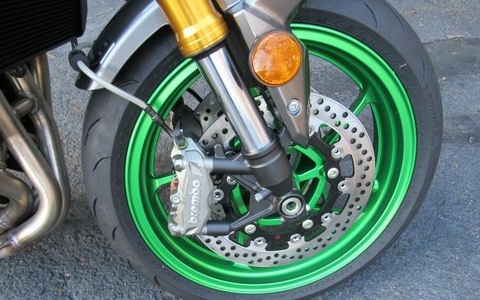 2025 Kawasaki Z900 SE ABS