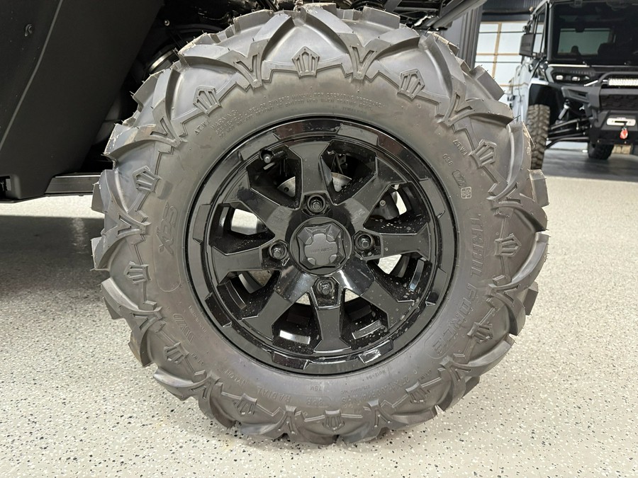 2027 Can-Am Defender DPS CAB HD9