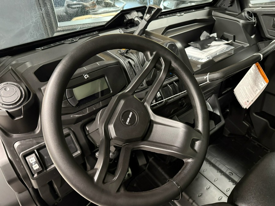 2027 Can-Am Defender DPS CAB HD9