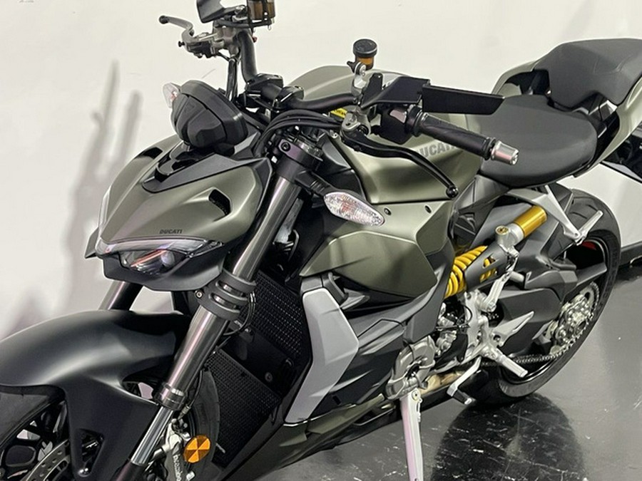 2024 Ducati Streetfighter V2 Storm Green