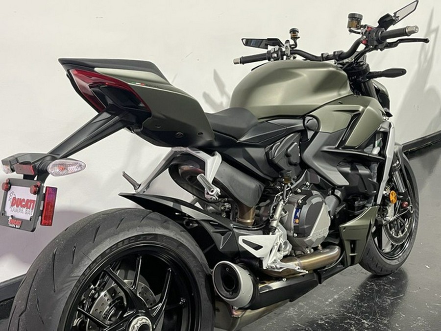 2024 Ducati Streetfighter V2 Storm Green