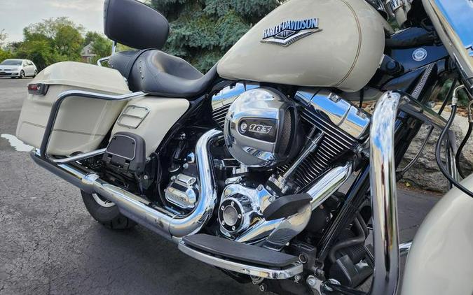 2015 Harley-Davidson® FLHR - Road King®