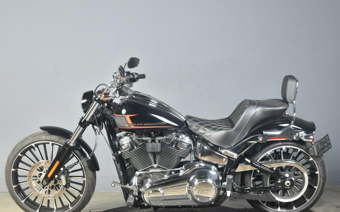 2024 Harley-Davidson Breakout 117 Vivid Black