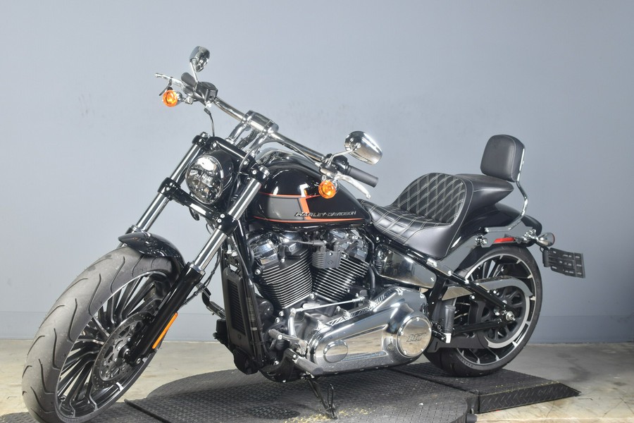 2024 Harley-Davidson Breakout 117 Vivid Black