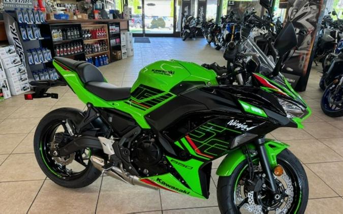 2024 Kawasaki Ninja® 650 KRT Edition ABS