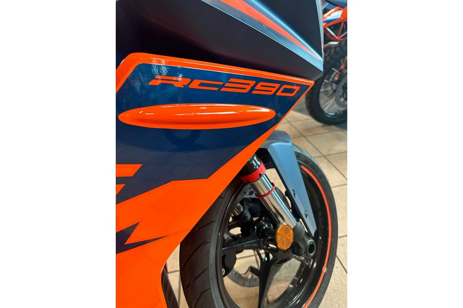 2022 KTM RC 390