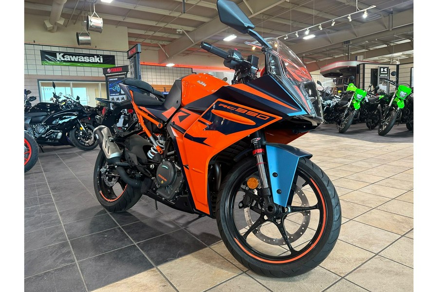 2022 KTM RC 390