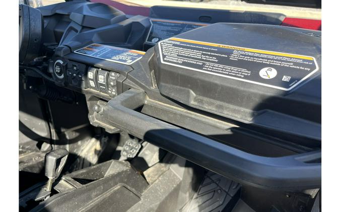 2025 Can-Am Commander XT 700