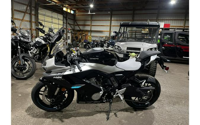 2026 675SS - CFMOTO