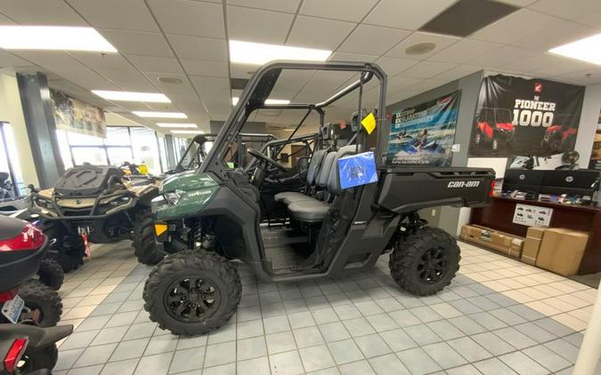 2023 Can-Am DEFENDER DPS HD10