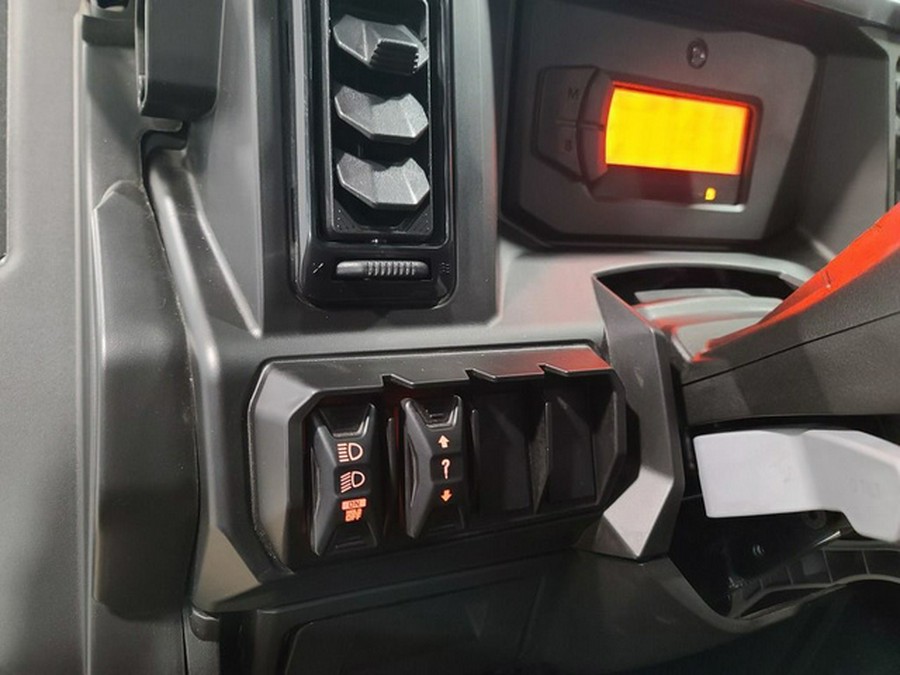 2026 Can-Am Defender MAX LONE STAR CAB HD11