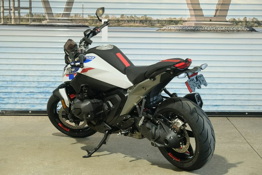 2026 BMW R 1300 R Performance