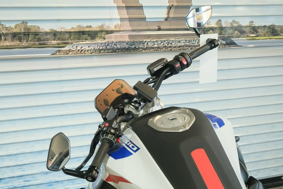 2026 BMW R 1300 R Performance