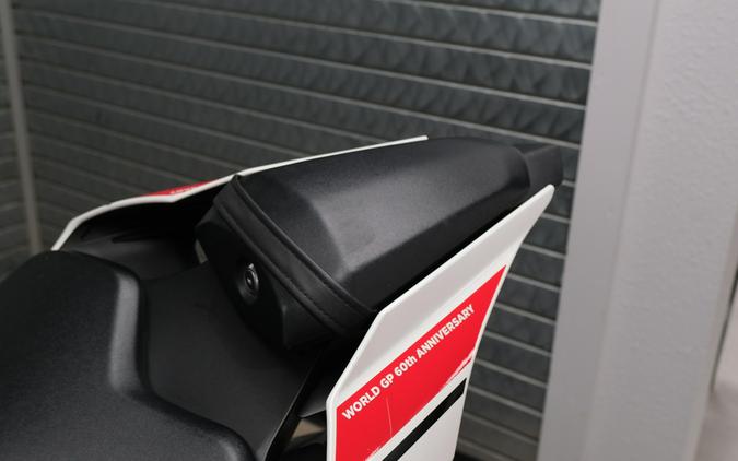2022 YAMAHA YZF-R1