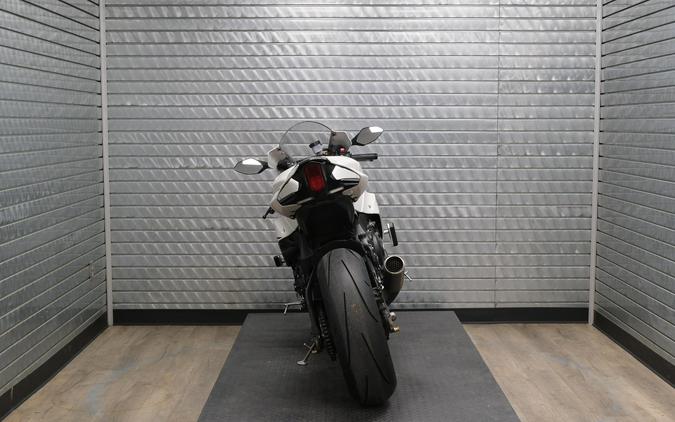 2022 YAMAHA YZF-R1