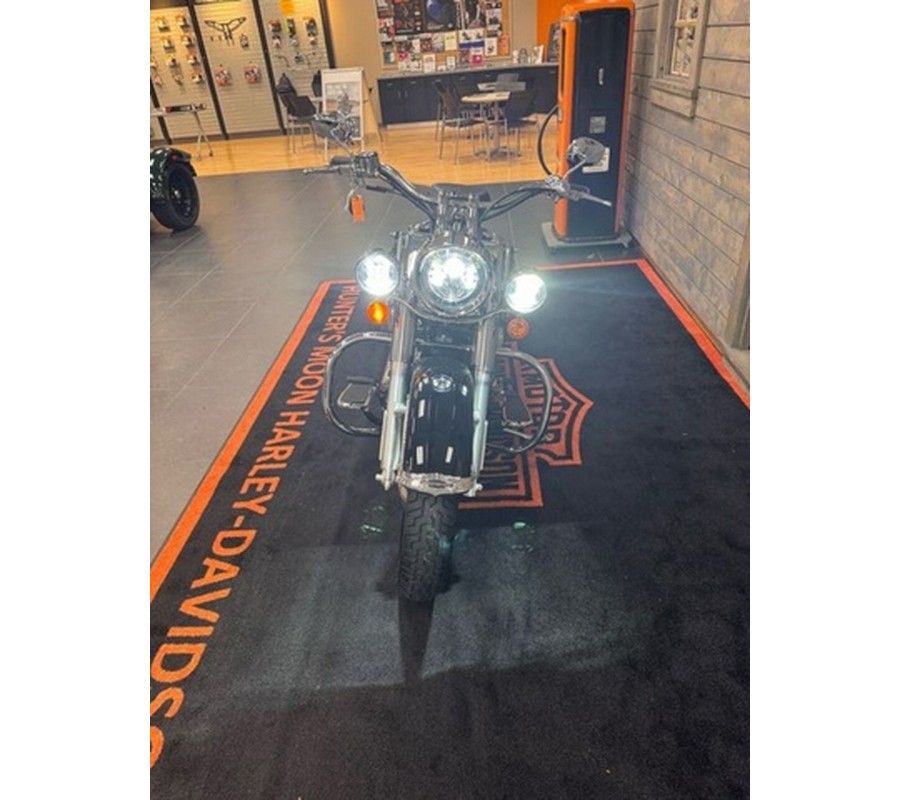 2005 Harley-Davidson Softail FLSTN - Deluxe