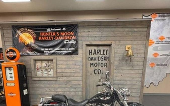 2005 Harley-Davidson Softail FLSTN - Deluxe