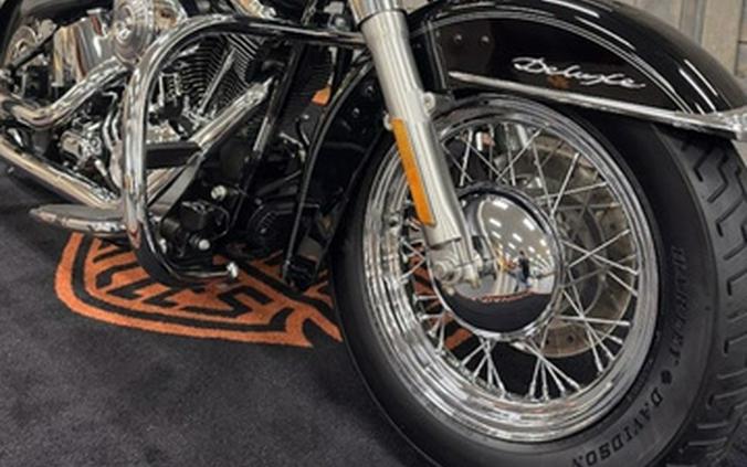 2005 Harley-Davidson Softail FLSTN - Deluxe