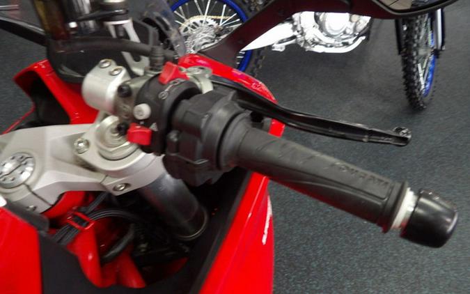 2022 Ducati Supersport 950 Ducati Red
