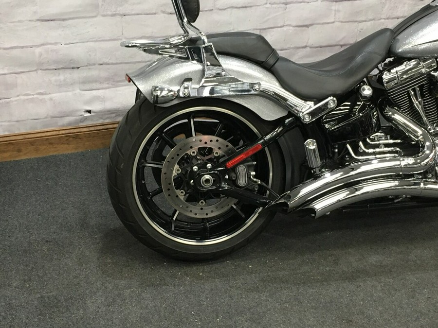 2015 Harley-Davidson Breakout Hard Candy Quicksilver Flake