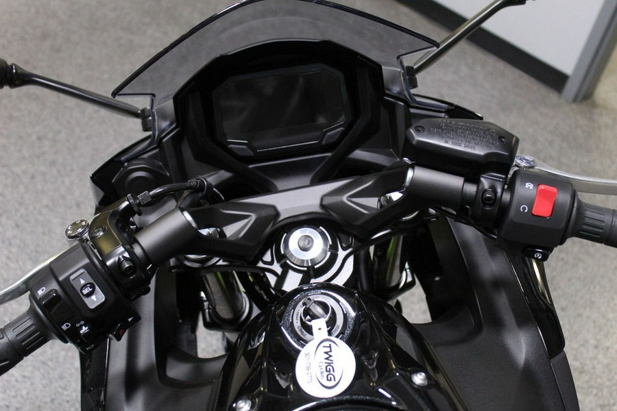 2026 Kawasaki Ninja® 650 ABS