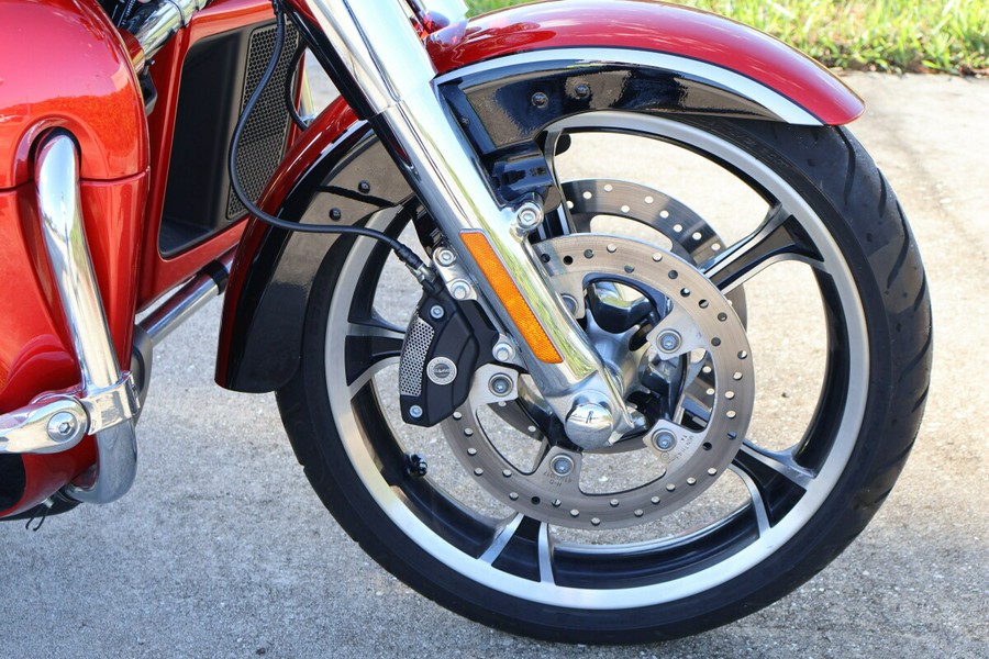 2021 Harley-Davidson CVO Tri Glide FLHTCUTGSE