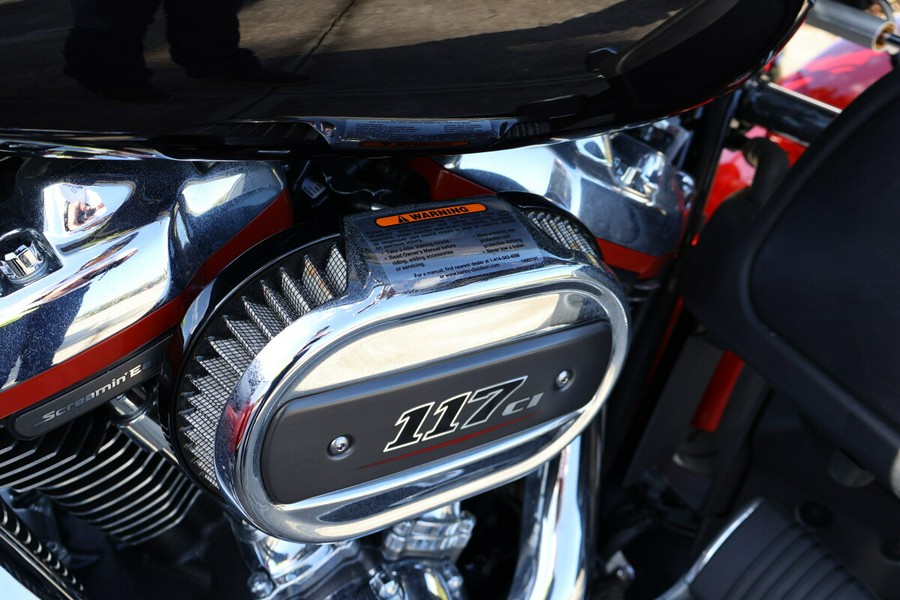 2021 Harley-Davidson CVO Tri Glide FLHTCUTGSE