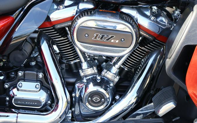 2021 Harley-Davidson CVO Tri Glide FLHTCUTGSE