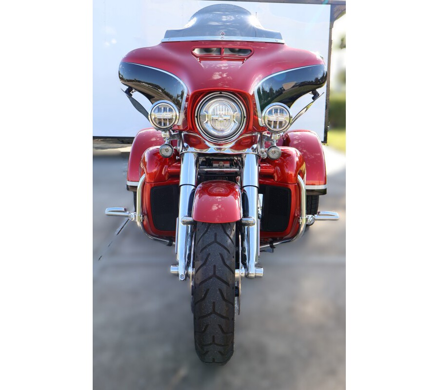 2021 Harley-Davidson CVO Tri Glide FLHTCUTGSE