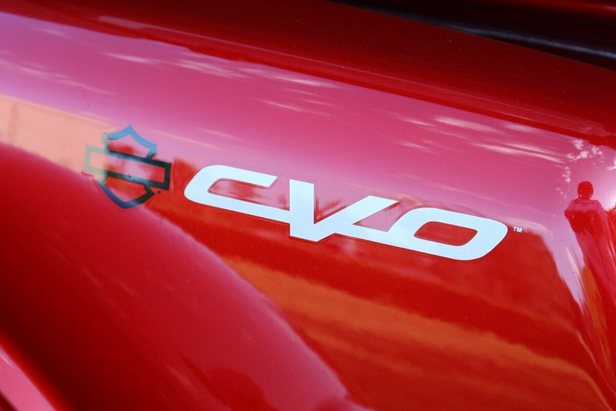 2021 Harley-Davidson CVO Tri Glide FLHTCUTGSE