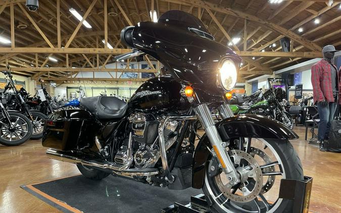 2017 Harley-Davidson FLHXS - Street Glide Special