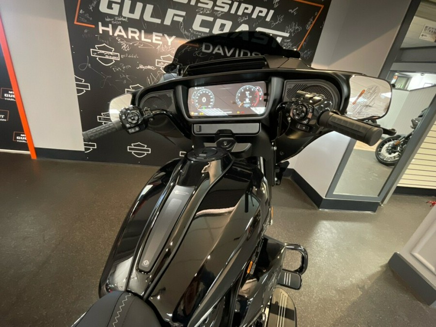 FLHX 2024 Street Glide®