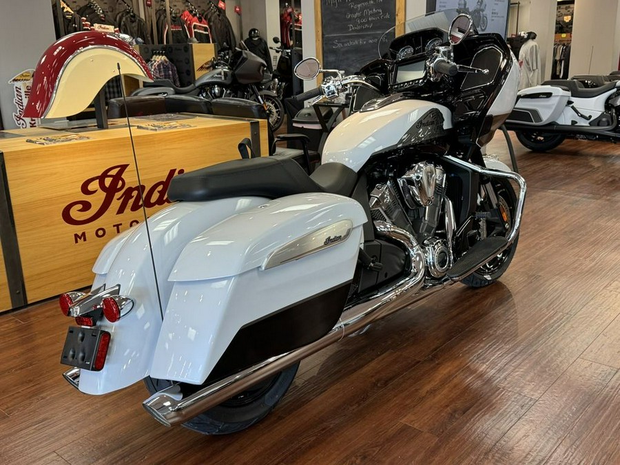 2024 Indian Motorcycle® Challenger® Limited Ghost White Metallic