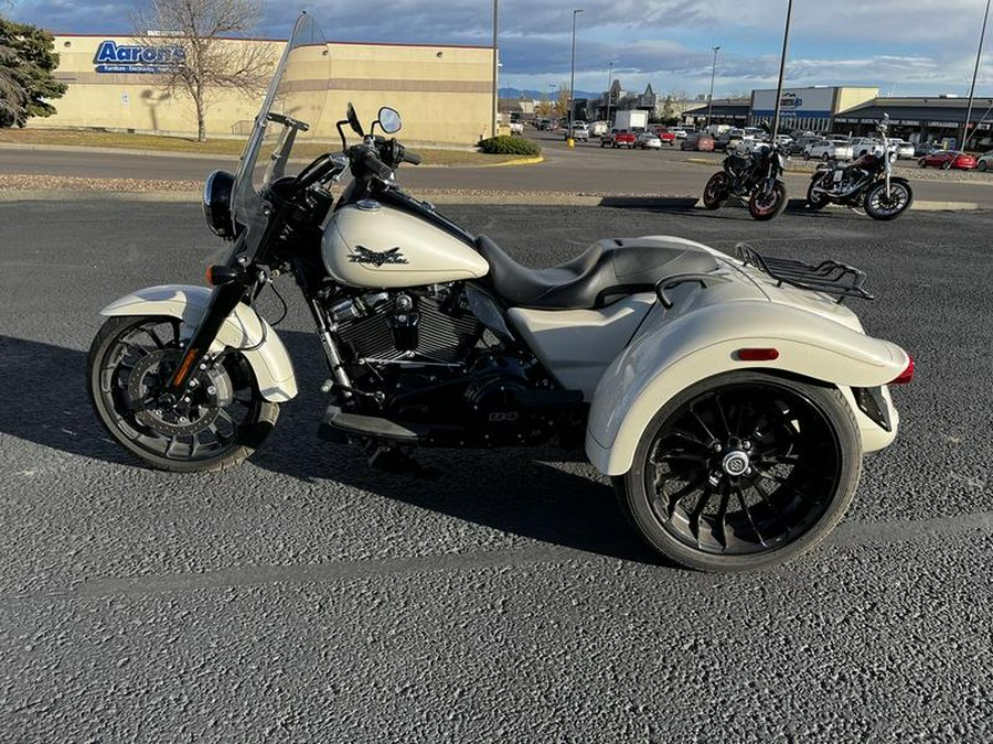 2023 Harley-Davidson® FLRT - Freewheeler®