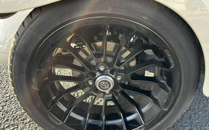 2023 Harley-Davidson® FLRT - Freewheeler®