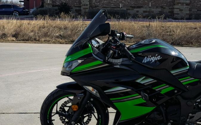 2016 Kawasaki Ninja® 300 ABS