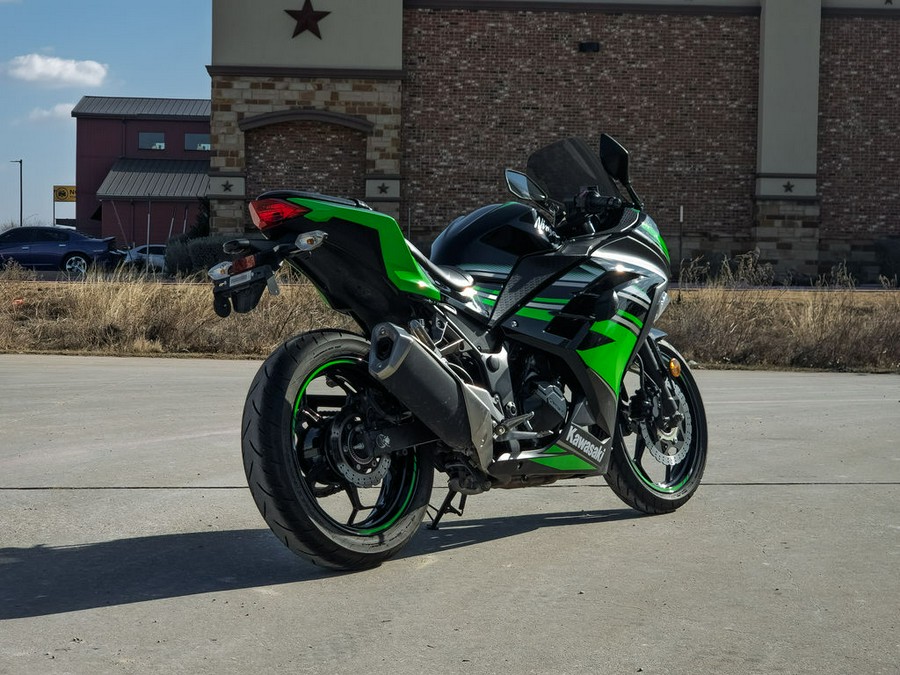 2016 Kawasaki Ninja® 300 ABS