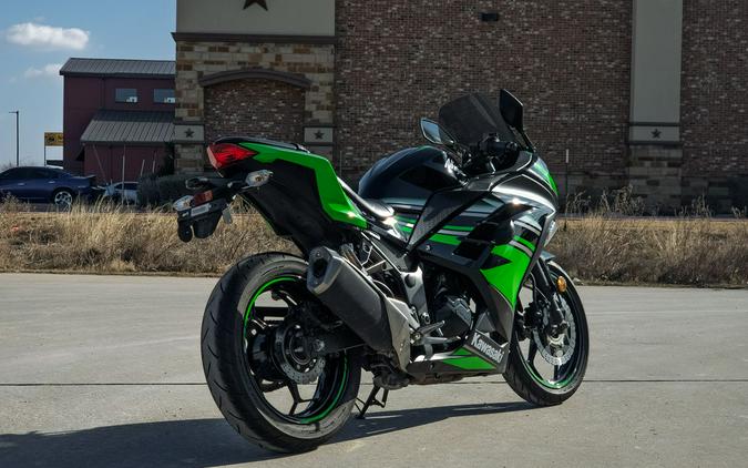2016 Kawasaki Ninja® 300 ABS
