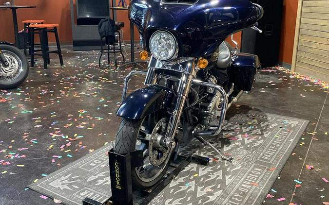 2019 Harley-Davidson® FLHX - Street Glide®