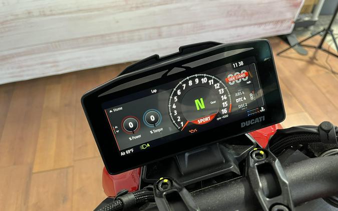 2025 Ducati STREETFIGHTER V4
