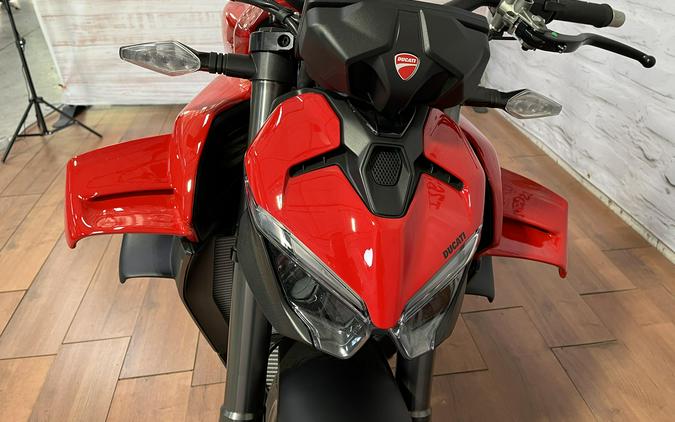2025 Ducati STREETFIGHTER V4