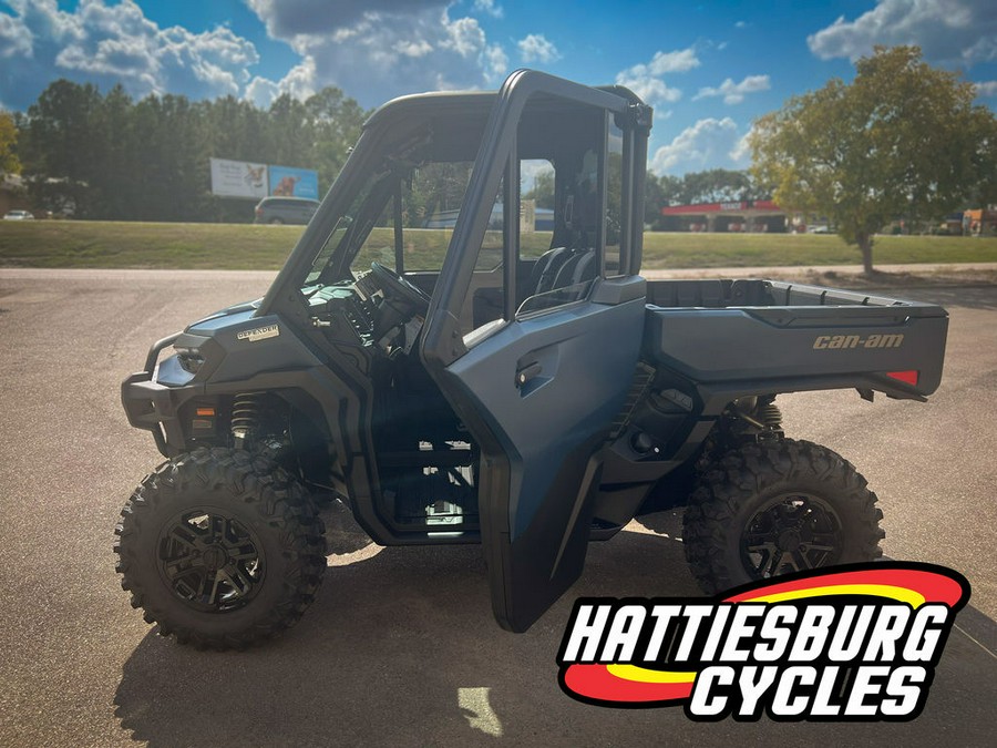 2026 Can-Am Defender Limited HD11