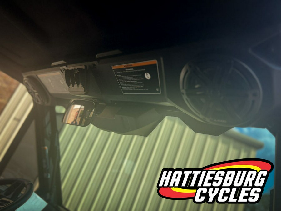 2026 Can-Am Defender Limited HD11