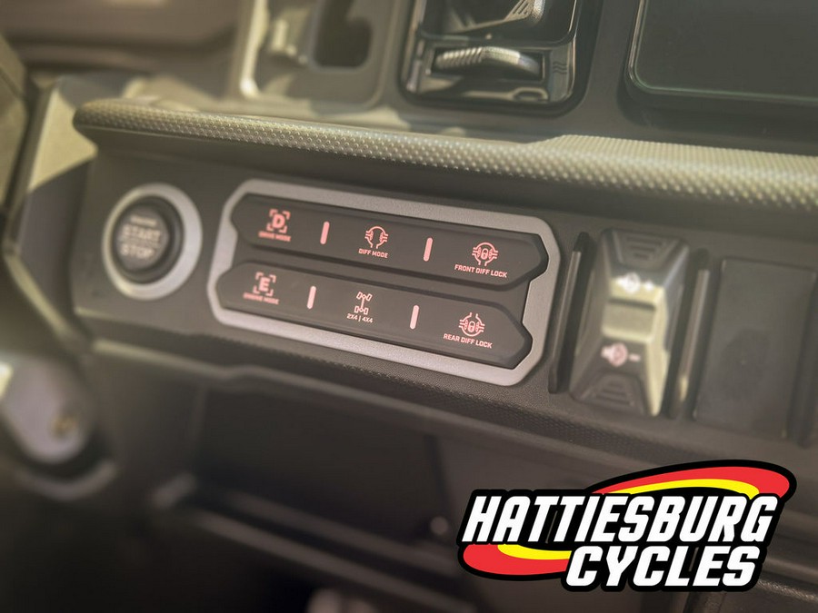 2026 Can-Am Defender Limited HD11