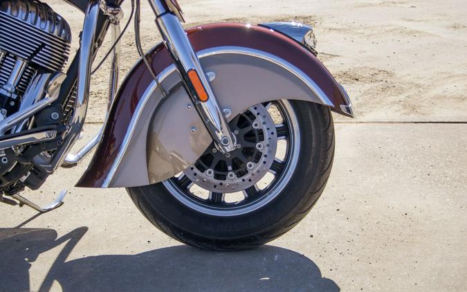2020 Indian Motorcycle® Chieftain® Classic Icon Series Burnished Metallic/Sandstone Metallic